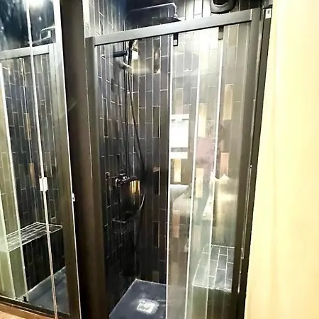 Aristide - 3 Bedrooms - *